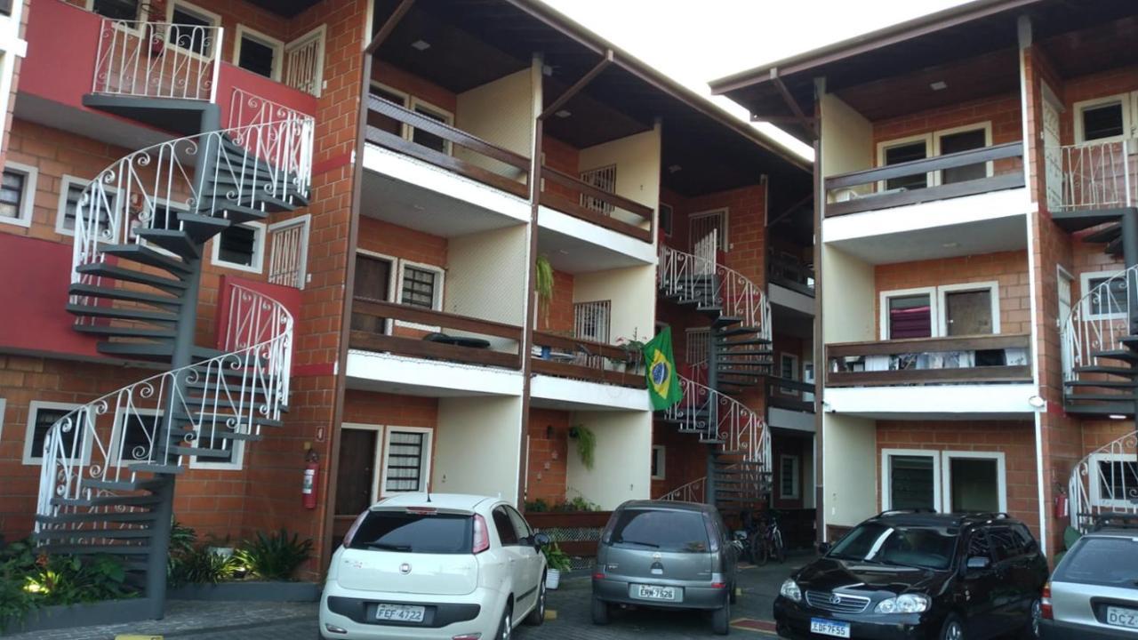 No Condominio Marina V *
